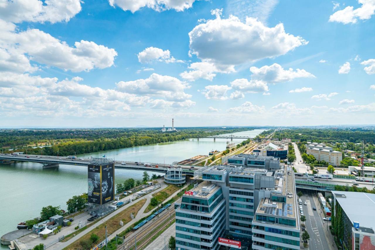 Vienna Residence, Marina Tower - Danube Екстер'єр фото
