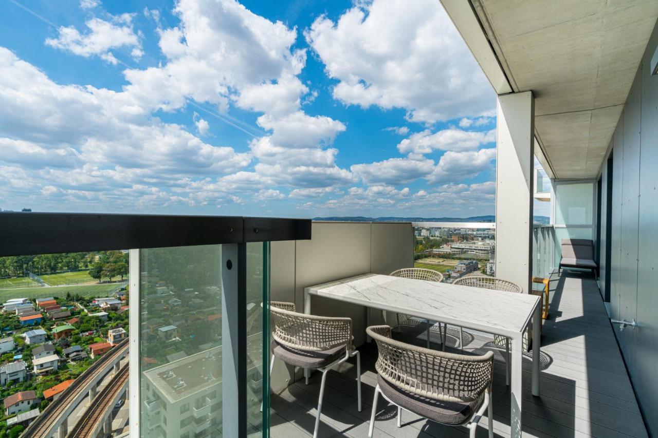 Vienna Residence, Marina Tower - Danube Екстер'єр фото